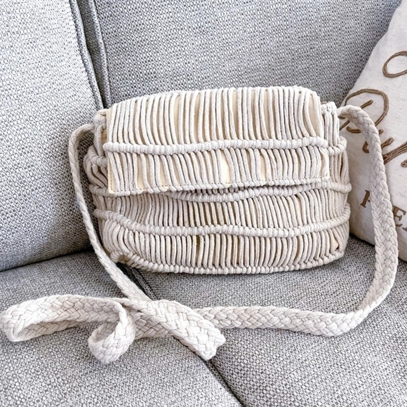 Crossbody Handbag Medium Size Macrame Boho Retro Natural Off White NWT - Picture 1 of 4